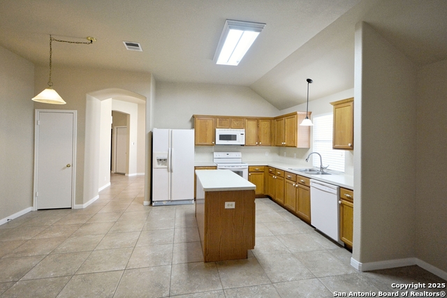 2119 Hidden Mdw Property Photo 29