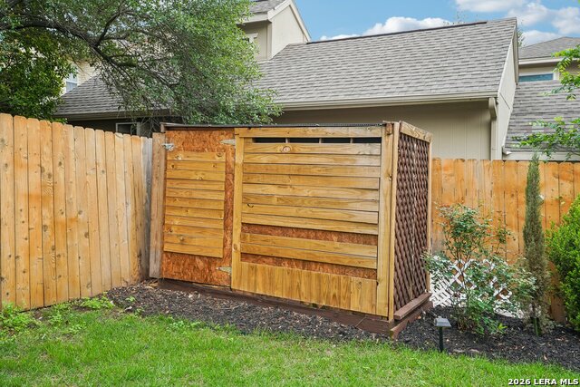 15727 Knolldown Property Photo 38