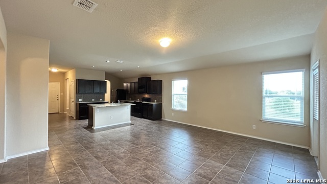 2127 Emerald Edge Property Photo 9