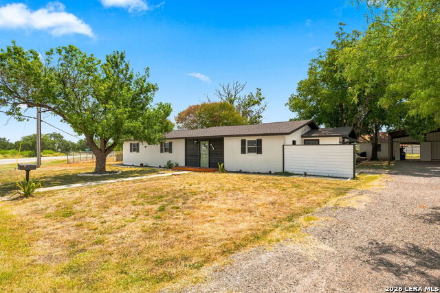 208 S State Highway 16 Property Photo 2