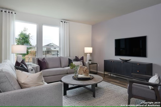 13747 Redtail Landing Property Photo 6