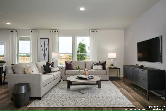 13747 Redtail Landing Property Photo 8