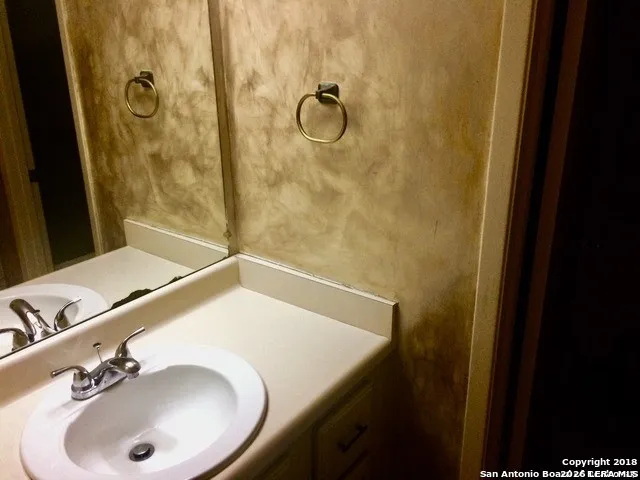 7834 Broadway Property Photo 7