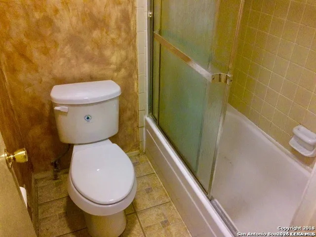 7834 Broadway Property Photo 8