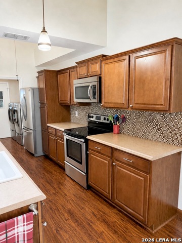 3648 Fox Run Property Photo 13