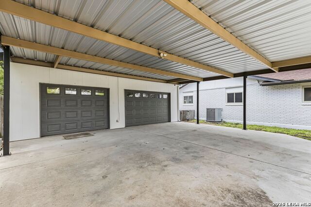 8708 Geronimo Dr Property Photo 4