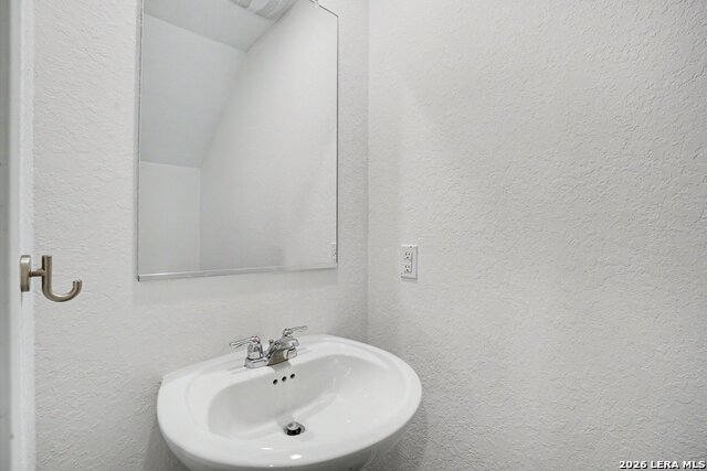 5438 Daphne Path Property Photo 6