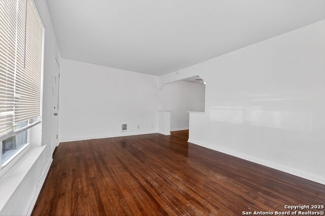 118 Compton #1 Property Photo 7
