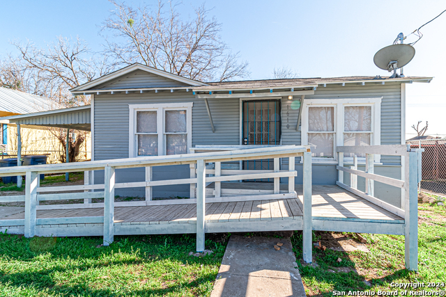1610 Lennon Ave Property Photo 1