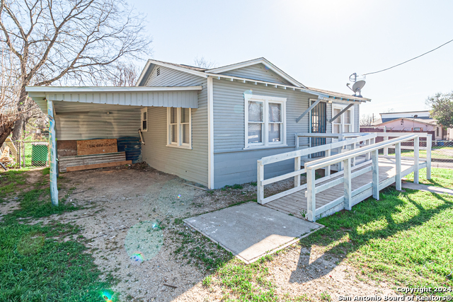 1610 Lennon Ave Property Photo 3