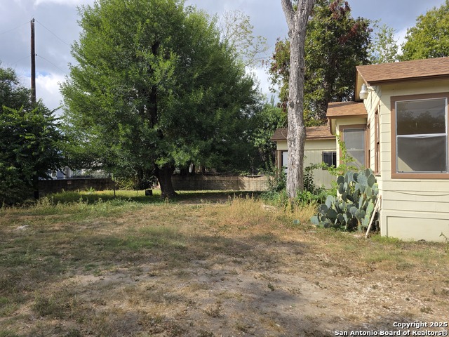 330 Montclair Property Photo 6