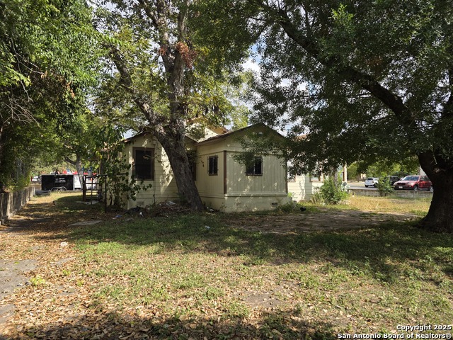 330 Montclair Property Photo 8