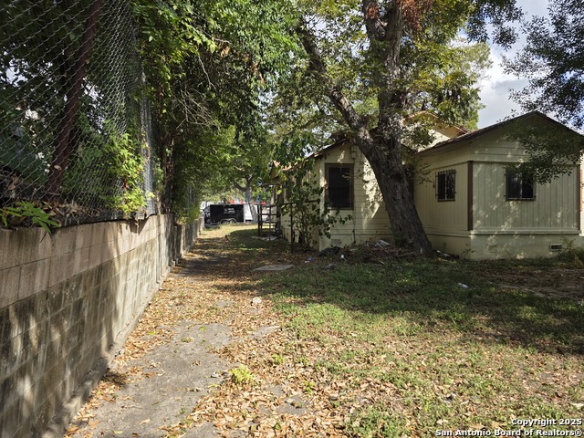 330 Montclair Property Photo 9