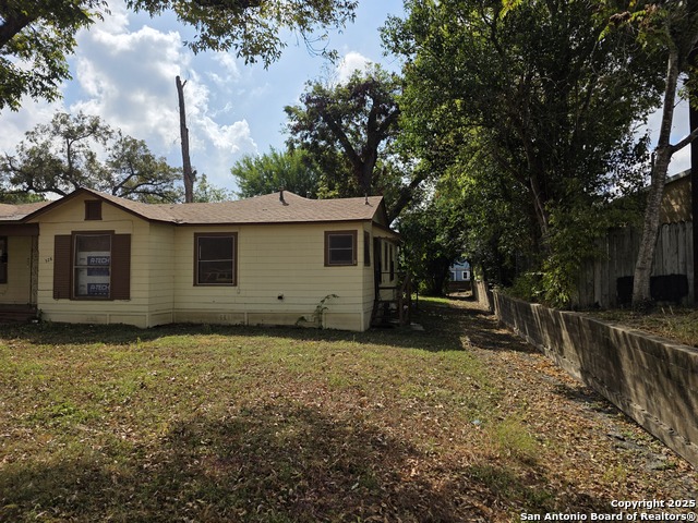 330 Montclair Property Photo 10