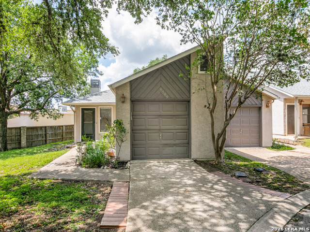 8709 Stream Cir Property Photo 1
