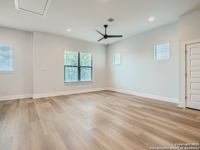 7905 Southlake Pass Property Photo 5