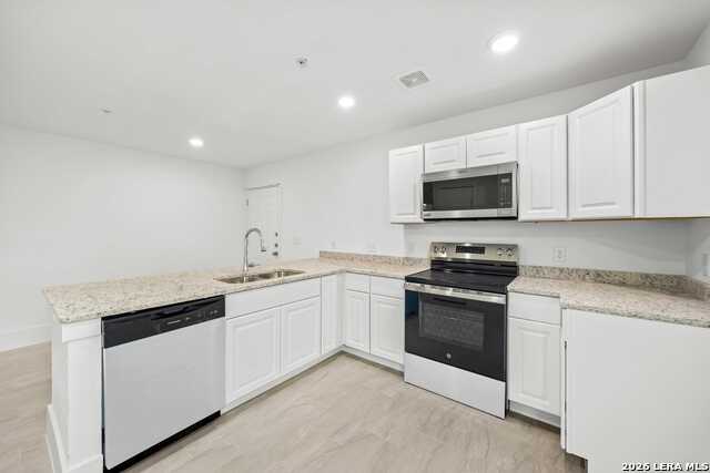 138 Ware Blvd Property Photo 7