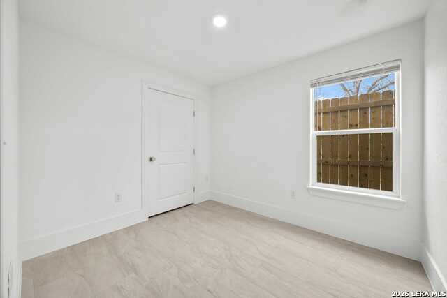 138 Ware Blvd Property Photo 12