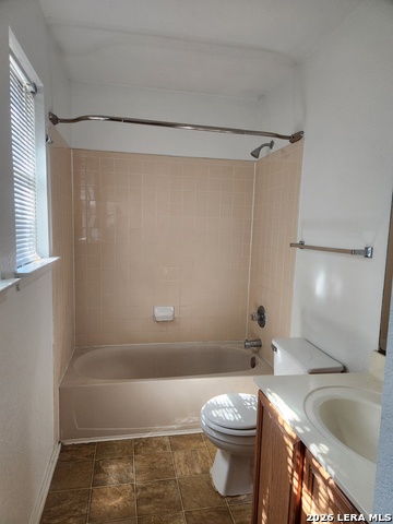 18 Moonwalk Property Photo 13