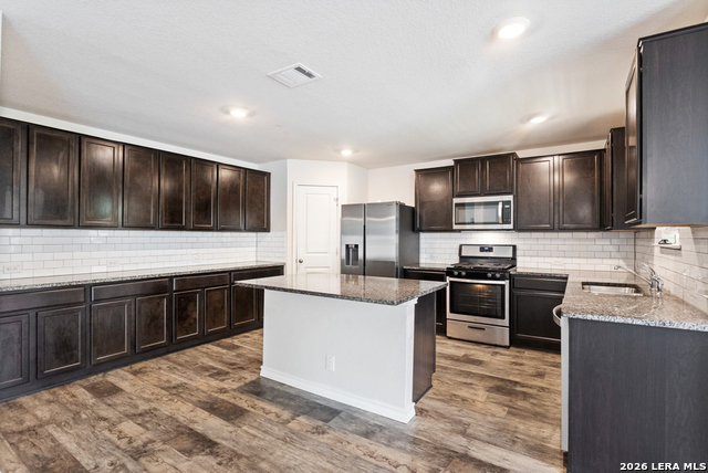 187 Scarlet Macaw Property Photo 8