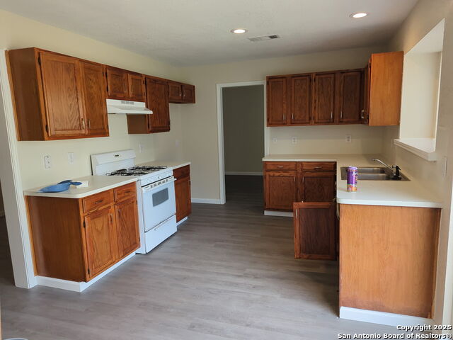 701 Brazos Dr Property Photo 2