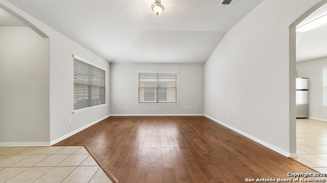 10306 Pinehurst Run Property Photo 5