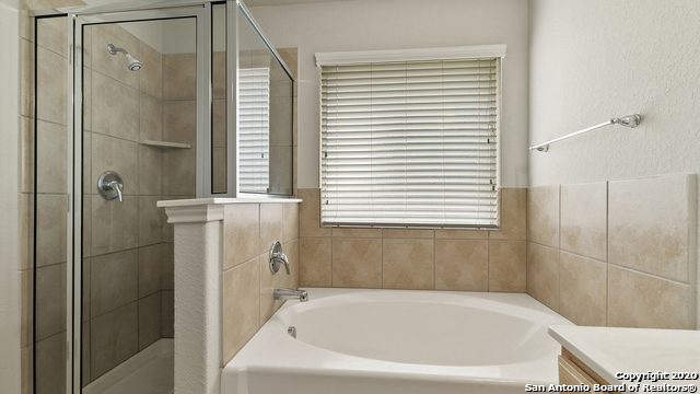 10306 Pinehurst Run Property Photo 15