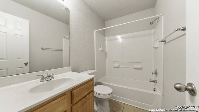 10306 Pinehurst Run Property Photo 17