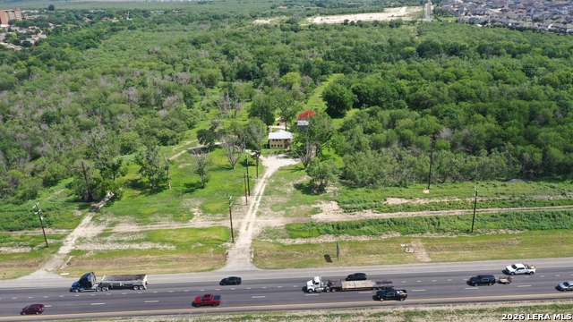 11925 W Us Highway 90 Property Photo 5