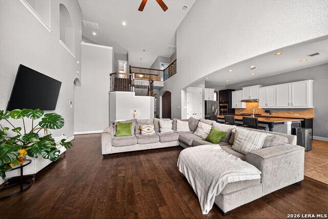 12927 Florianne Property Photo 8