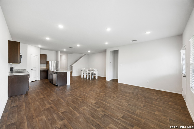 824 Cinnamon Teal Property Photo 6
