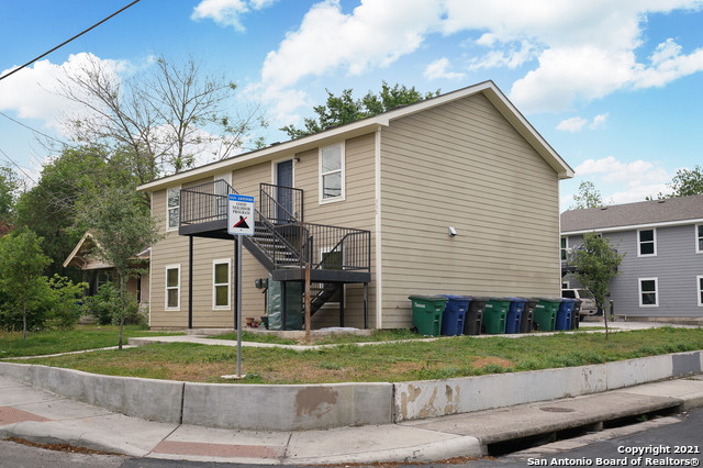 302 Cooper St Property Photo 2