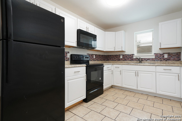 302 Cooper St Property Photo 7