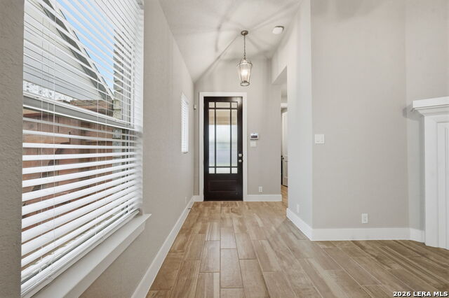 1648 Gruene Pass Property Photo 4
