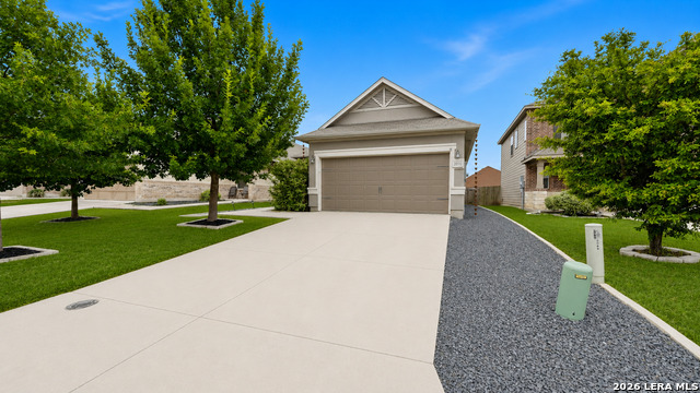 2070 Shire Meadows Property Photo 2