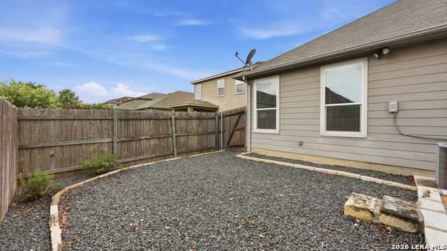 2070 Shire Meadows Property Photo 28