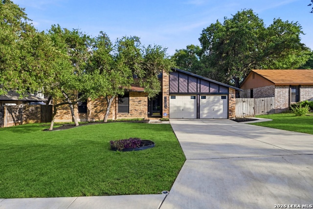 8810 Shady Winds Property Photo 1