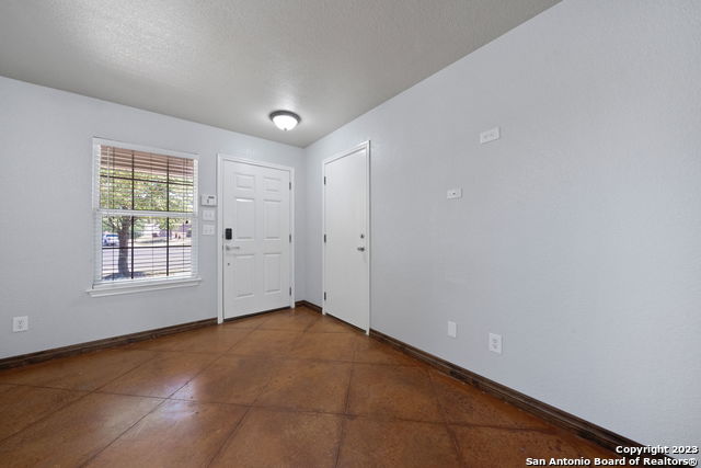 9227 Dublin Moor Property Photo 5