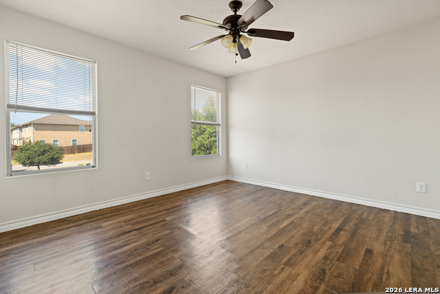 4915 Appleseed Ct Property Photo 14