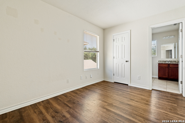 4915 Appleseed Ct Property Photo 17