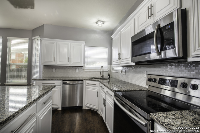 6527 Ithaca Falls Property Photo 7