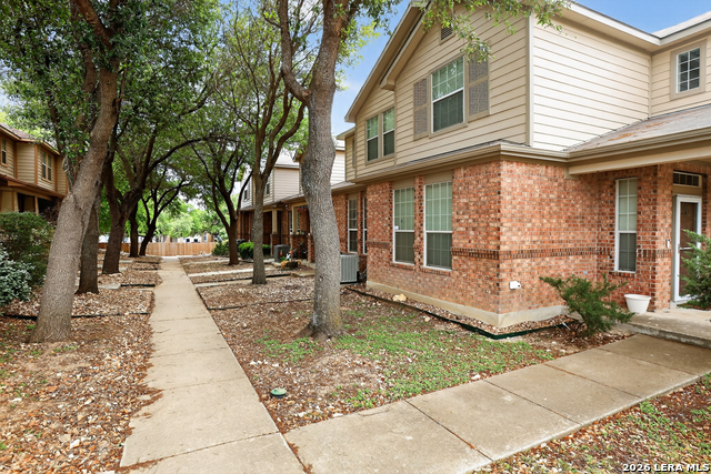 2608 Grayson Way Property Photo 2