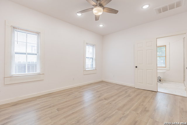 1010 Burnet St Property Photo 24