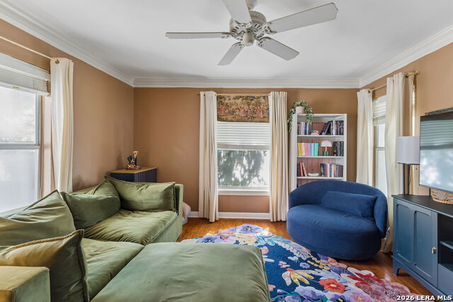 239 E Nottingham Property Photo 7