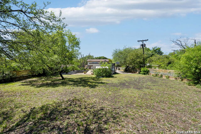 239 E Nottingham Property Photo 18