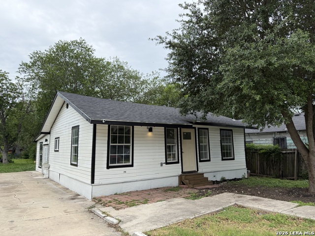 236 Brenner St Property Photo 1