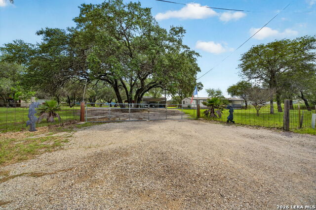 23398 Mathis Rd Property Photo 2