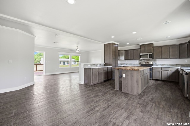 889 Rust Ranch Rd Property Photo 10