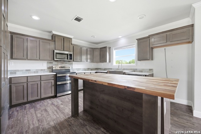 889 Rust Ranch Rd Property Photo 11