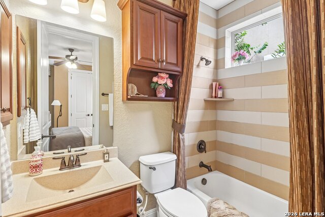 28718 Front Gate Property Photo 26